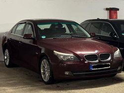 Rot Gebraucht 2009 BMW 520 Limousine | 5.000 € (Etwas zu teuer)
