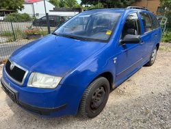 Blau Gebraucht 2002 Skoda Fabia Comfort Kleinwagen | 599 € (Guter Preis)