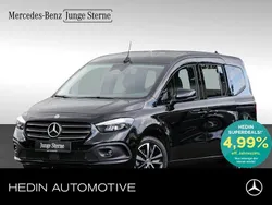 Schwarz Gebraucht 2022 Mercedes T180 Progressive Van / Kleinbus | 27.965 € (Fairer Preis)