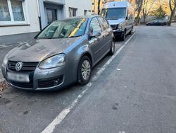 Grün Gebraucht 2009 VW Golf VI GT Kleinwagen | 1.600 €
