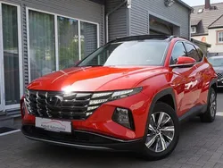 Engine red uni Gebraucht 2021 Hyundai Tucson Trend SUV | 26.670 € (Fairer Preis)