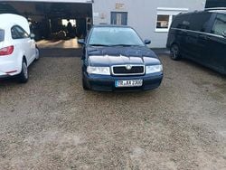 Blau Gebraucht 2003 Skoda Octavia Tour Limousine | 1.500 € (Fairer Preis)