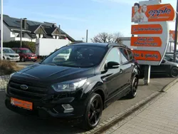 Iridium schwarz mica Gebraucht 2019 Ford Kuga ST-Line SUV | 19.900 € (Etwas zu teuer)