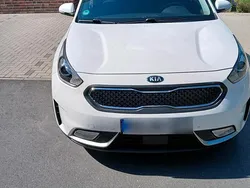 Weiß Gebraucht 2018 Kia Niro Spirit SUV | 18.000 € (Fairer Preis)