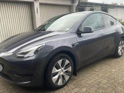 Grau Gebraucht 2023 Tesla Model Y RWD SUV | 37.800 € (Etwas zu teuer)