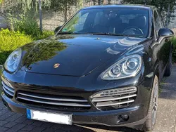 Schwarz Gebraucht 2014 Porsche Cayenne Platinum Edition SUV | 27.500 € (Fairer Preis)