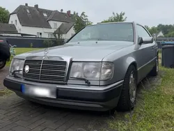 Silber Gebraucht 1993 Mercedes E320 Coupé | 13.000 €