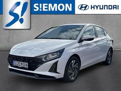 Weiss Neu 2025 Hyundai i20 Trend Limousine | 20.430 € (Guter Preis)