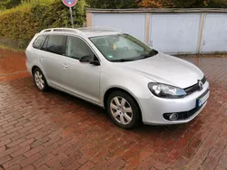 Silber Gebraucht 2012 VW Golf VI Style Kombi | 2.750 € (Fairer Preis)