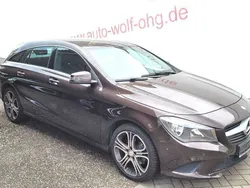 Orientbraun Gebraucht 2015 Mercedes CLA200 Kombi | 18.980 € (Fairer Preis)