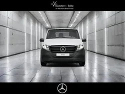 Arktikweiß Gebraucht 2024 Mercedes Vito Van / Kleinbus | 38.316 € (Teuer)