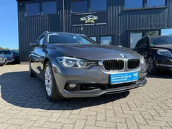 Grau Gebraucht 2018 BMW 318 Kombi | 14.690 € (Fairer Preis)
