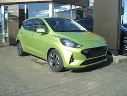 Hellgruen Neu 2025 Hyundai i10 Trend Kleinwagen | 18.690 € (Fairer Preis)