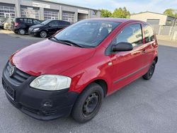 Tornadorot Gebraucht 2006 VW Fox Basis Kleinwagen | 1.550 € (Fairer Preis)