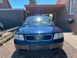 Blau Gebraucht 2001 Audi A6 Kombi | 1.500 € (Guter Preis)