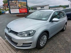 Grau Gebraucht 2016 VW Golf VII Kombi | 10.950 € (Fairer Preis)