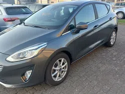 Grau Gebraucht 2018 Ford Fiesta Titanium Kleinwagen | 9.450 € (Fairer Preis)