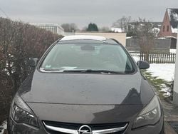 Grau Gebraucht 2014 Opel Astra Sport Kombi | 8.500 €