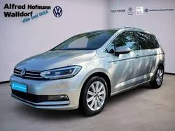 Silber Gebraucht 2024 VW Touran Highline Van / Kleinbus | 35.958 € (Fairer Preis)