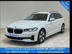 Weiß Gebraucht 2021 BMW 520 Sport Line Kombi | 25.790 € (Superpreis)