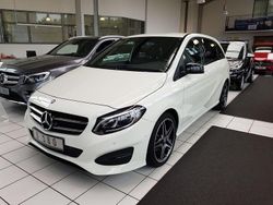 Weiß Gebraucht 2014 Mercedes B180 Urban Van / Kleinbus | 17.900 €