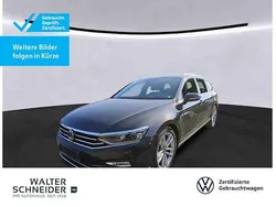 Grau Gebraucht 2021 VW Passat Elegance Kombi | 27.950 € (Fairer Preis)