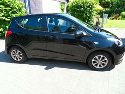 Schwarz Gebraucht 2015 Hyundai i10 Kleinwagen | 10.500 € (Etwas zu teuer)