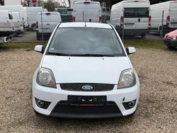 Rot Gebraucht 2008 Ford Fiesta Titanium Kleinwagen | 1.500 € (Fairer Preis)