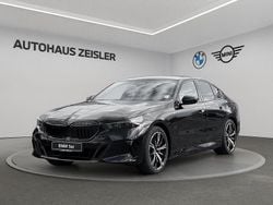 Saphirschwarz Neu 2025 BMW 550e M Sport Limousine | 82.900 € (Fairer Preis)