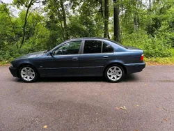 Blau Gebraucht 2002 BMW 520 Limousine | 2.700 € (Fairer Preis)