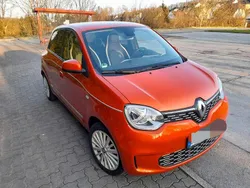 Orange Gebraucht 2021 Renault Twingo Vibes Kleinwagen | 14.000 € (Etwas zu teuer)