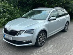 Silber Gebraucht 2019 Skoda Octavia Kombi | 8.500 € (Guter Preis)