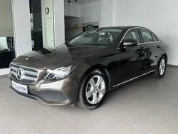 Citrinbraun Gebraucht 2016 Mercedes E200 Avantgarde Limousine | 25.480 € (Fairer Preis)