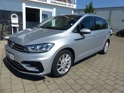 Silber Gebraucht 2016 VW Touran Highline Van / Kleinbus | 13.900 € (Fairer Preis)
