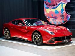 Rot Gebraucht 2015 Ferrari F12 Coupé | 239.980 € (Superpreis)
