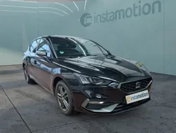 Schwarz Gebraucht 2020 Seat Leon FR Limousine | 19.189 € (Fairer Preis)