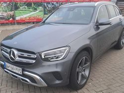 Grau Gebraucht 2019 Mercedes GLC220 SUV | 27.800 € (Fairer Preis)