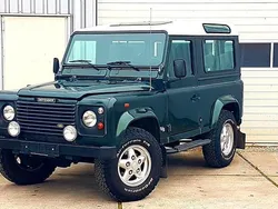 Grün Gebraucht 1999 Land Rover Defender SUV | 16.999 €