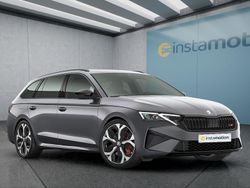 Grau Neu 2025 Skoda Octavia RS Kombi | 43.249 € (Etwas zu teuer)