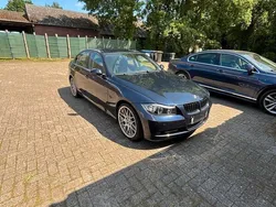 Blau Gebraucht 2006 BMW 318 Limousine | 5.000 €