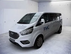 Weiss Gebraucht 2022 Ford Tourneo Custom Titanium Van | 41.889 €