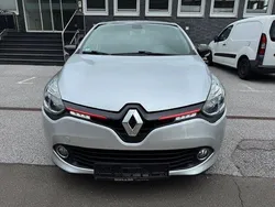 Grau Gebraucht 2015 Renault Clio IV Luxe Limousine | 6.790 € (Fairer Preis)