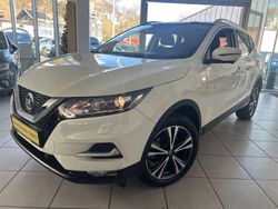 Weiß Gebraucht 2018 Nissan Qashqai N-Connecta SUV | 16.790 € (Fairer Preis)