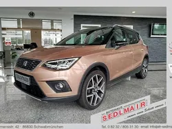 Cuarzo rosa perl Gebraucht 2018 Seat Arona Beats SUV | 13.980 € (Fairer Preis)