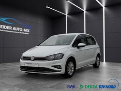 Weiß Gebraucht 2018 VW Golf Sportsvan Van / Kleinbus | 13.999 € (Guter Preis)