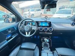 Schwarz Gebraucht 2020 Mercedes B180 Van / Kleinbus | 17.300 €