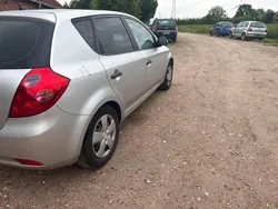 Silber Gebraucht 2007 Kia Ceed Limousine | 1.400 € (Fairer Preis)