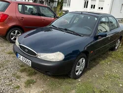 Blau Gebraucht 1997 Ford Mondeo Ghia Limousine | 1.600 € (Teuer)