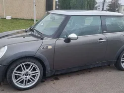 Anthrazitgrau met. Gebraucht 2006 Mini Cooper Kleinwagen | 6.490 € (Etwas zu teuer)