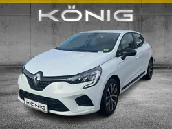 Weiß Gebraucht 2023 Renault Clio V Equilibre Limousine | 16.997 € (Teuer)
